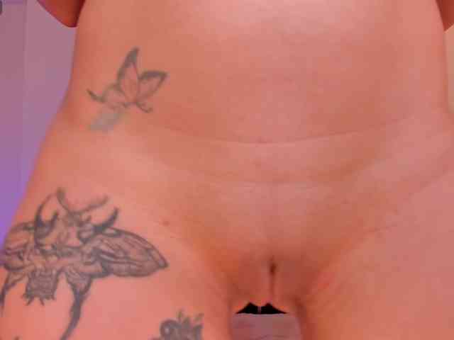 MollySunders webcam