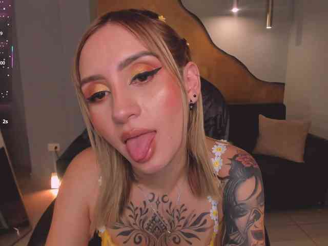 MollySunders webcam