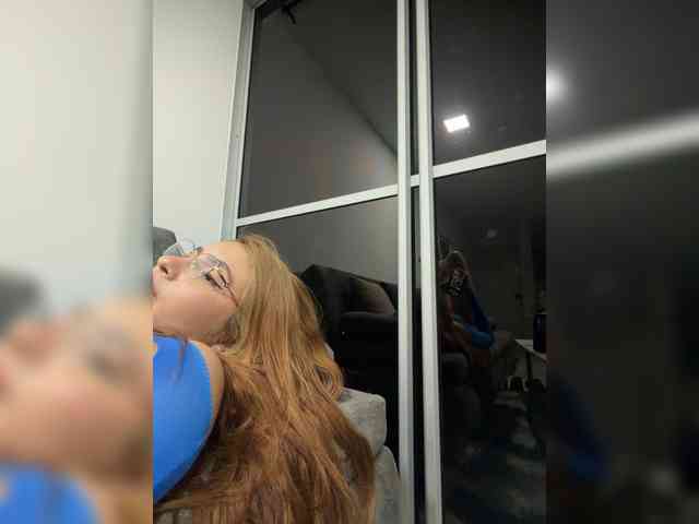 PaulinRoss webcam