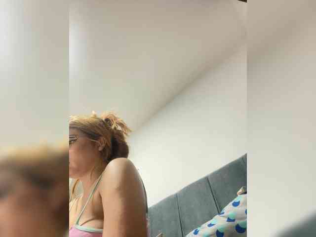 PaulinRoss webcam