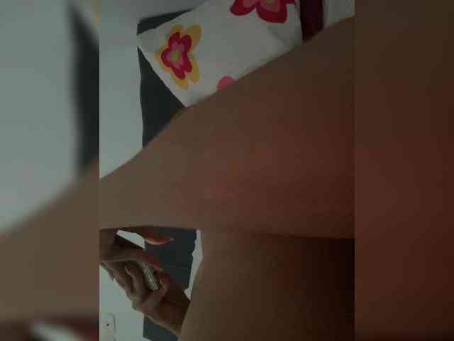 PaulinRoss webcam