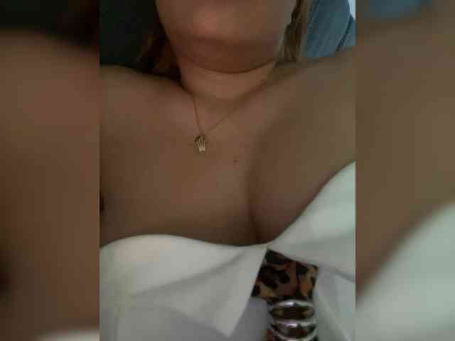 PaulinRoss webcam