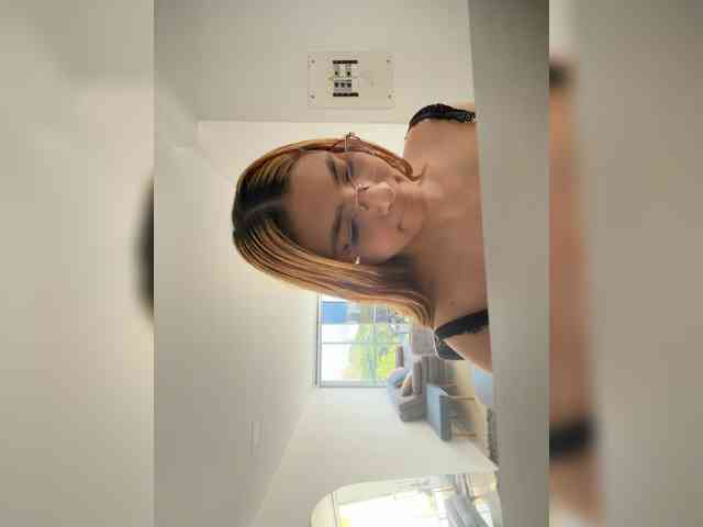 PaulinRoss webcam