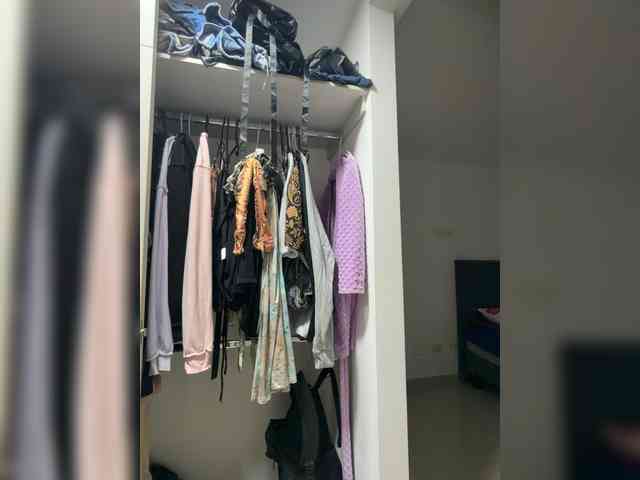 PaulinRoss webcam