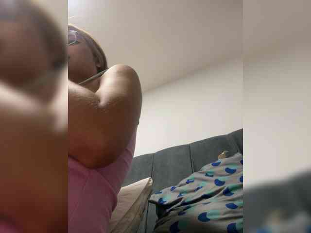 PaulinRoss webcam