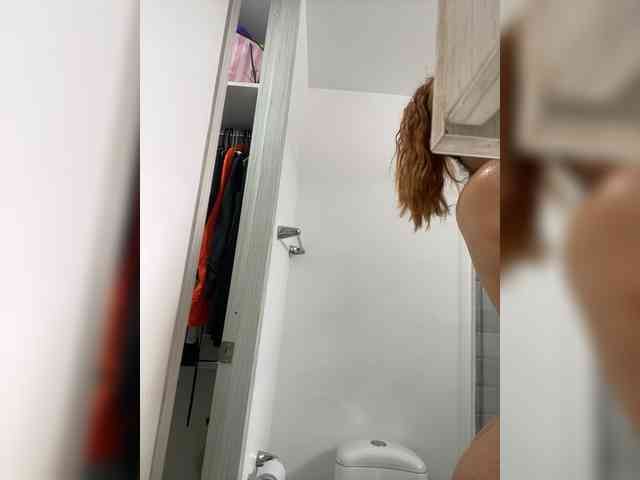 PaulinRoss webcam
