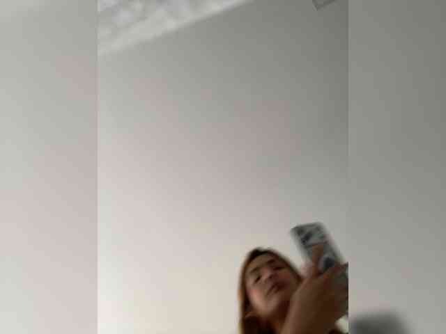 PaulinRoss webcam