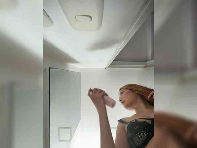 PaulinRoss webcam