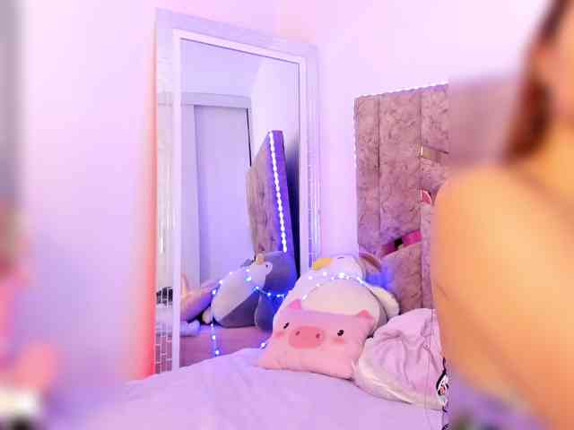 PaulinRoss webcam