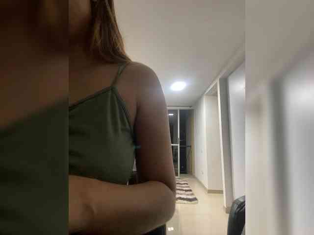 PaulinRoss webcam