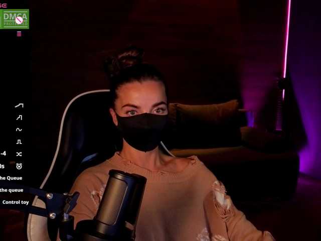 FemAlice live cam