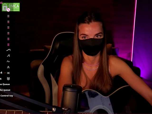 FemAlice live cam on BongaCams