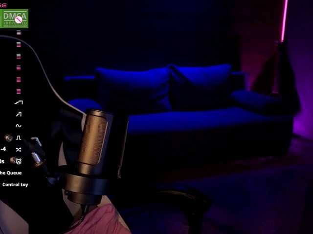 FemAlice live cam on BongaCams