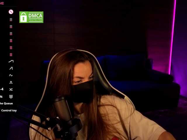 FemAlice live cam on BongaCams