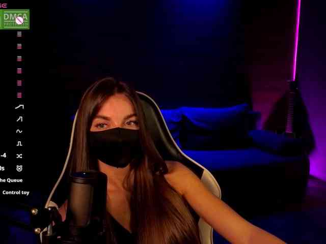 AliceFoXy webcam