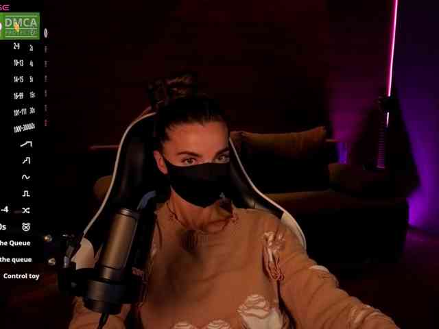 AliceFoXy webcam
