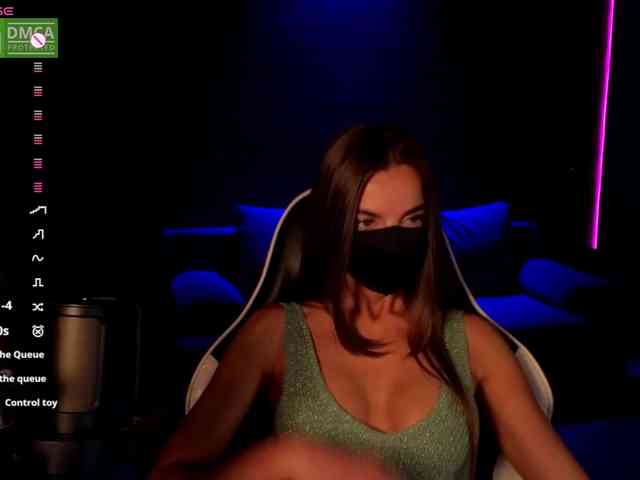 AliceFoXy webcam