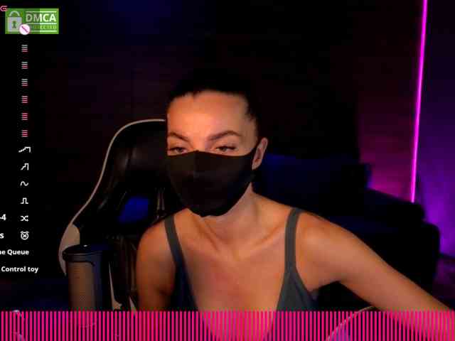 AliceFoXy webcam
