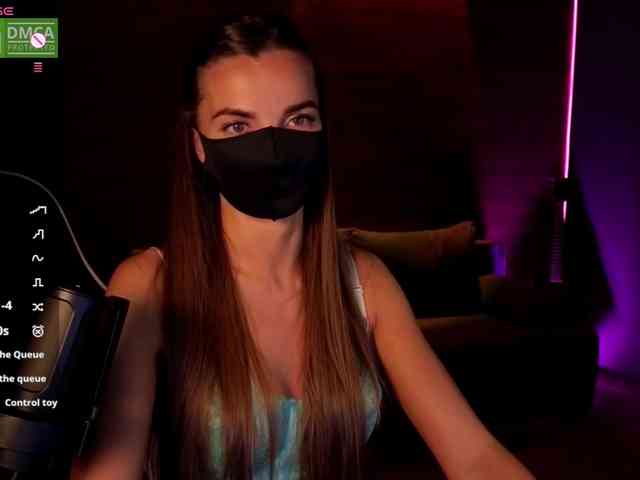 AliceFoXy webcam