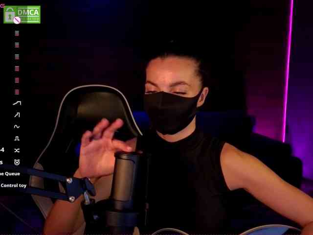 AliceFoXy webcam