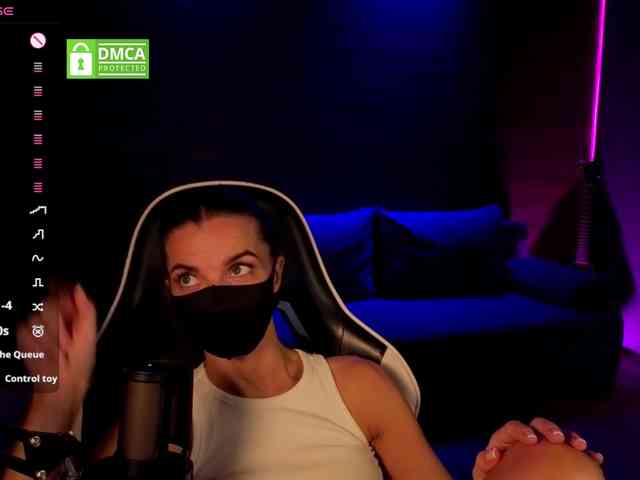 AliceFoXy webcam