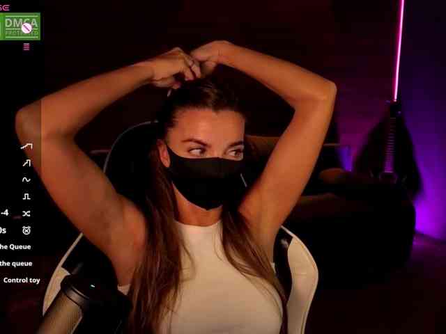 AliceFoXy webcam
