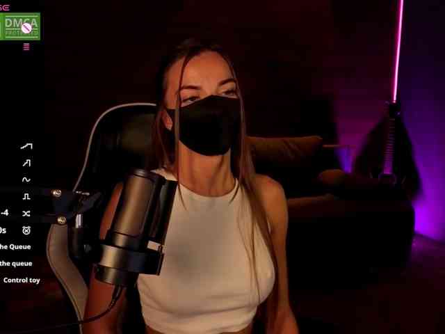 AliceFoXy webcam