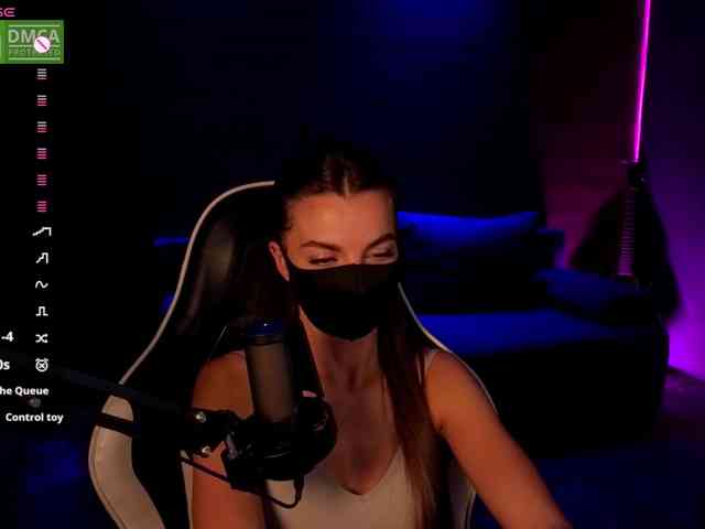 AliceFoXy webcam