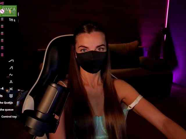 AliceFoXy webcam
