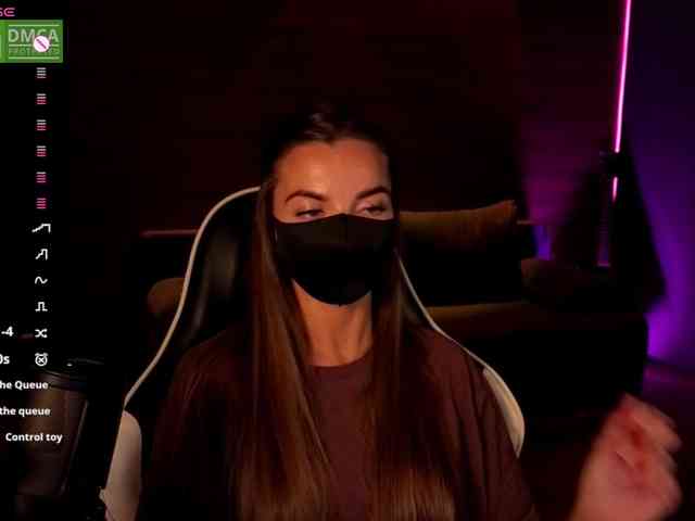 AliceFoXy webcam