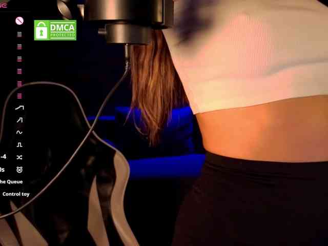 AliceFoXy webcam