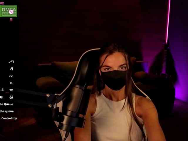 AliceFoXy webcam