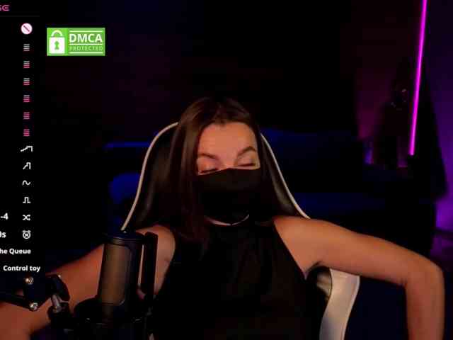 AliceFoXy webcam