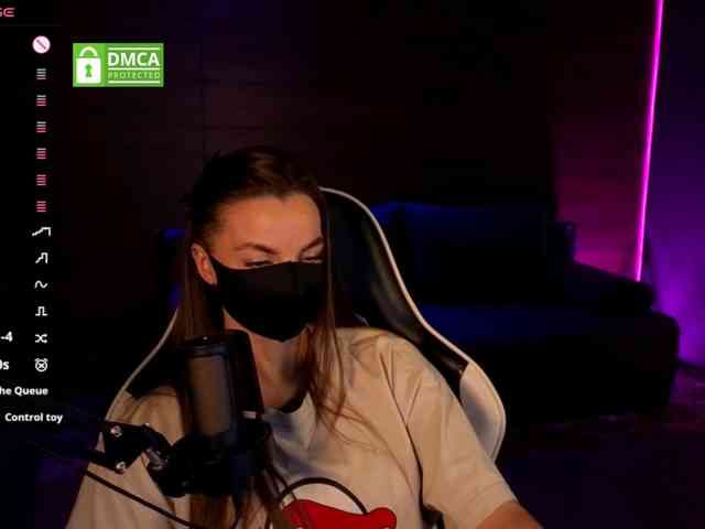 AliceFoXy webcam