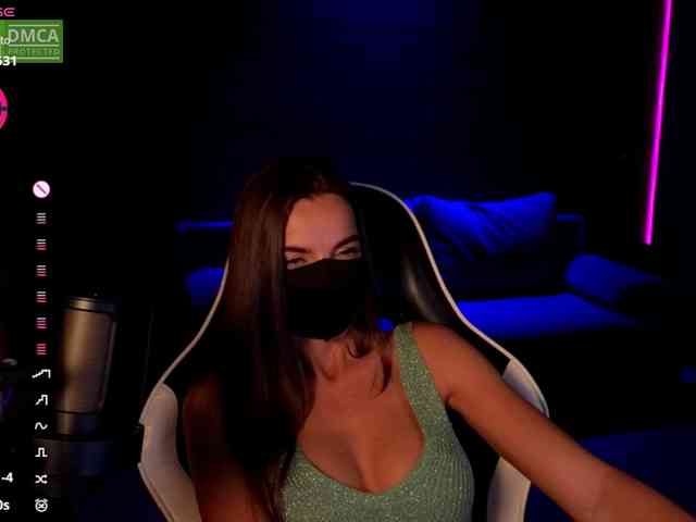 AliceFoXy webcam