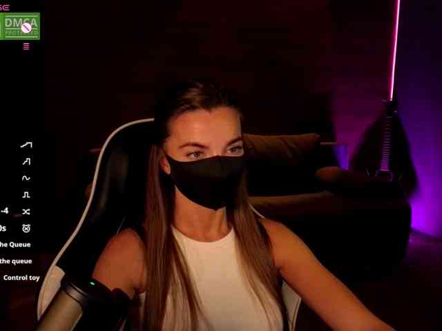 AliceFoXy webcam