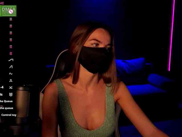 AliceFoXy webcam