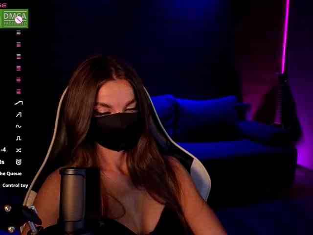 AliceFoXy webcam