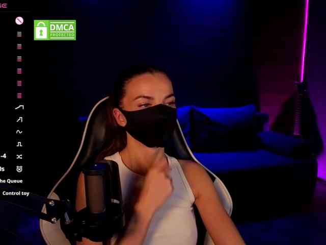 AliceFoXy webcam