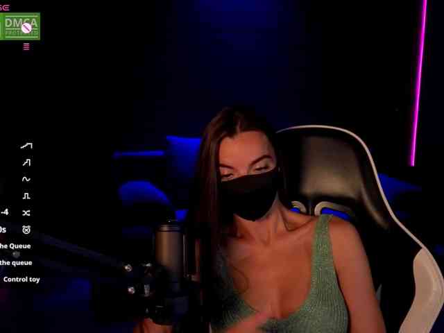 AliceFoXy webcam