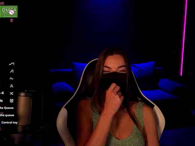 AliceFoXy webcam