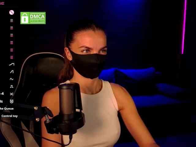 AliceFoXy webcam