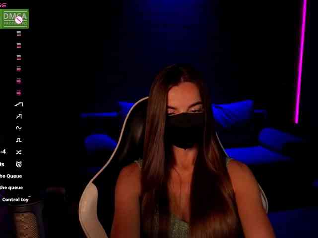 AliceFoXy webcam