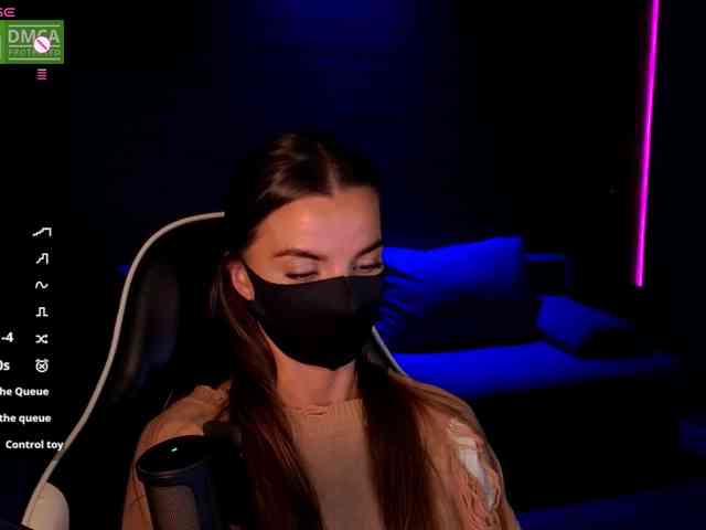 AliceFoXy webcam
