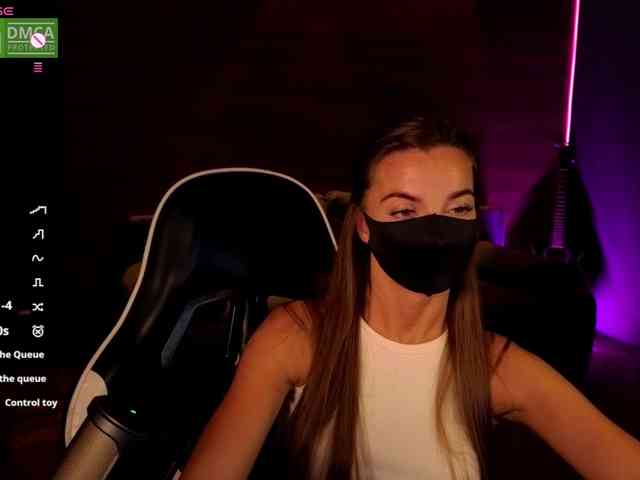 AliceFoXy webcam
