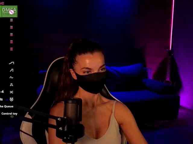 AliceFoXy webcam