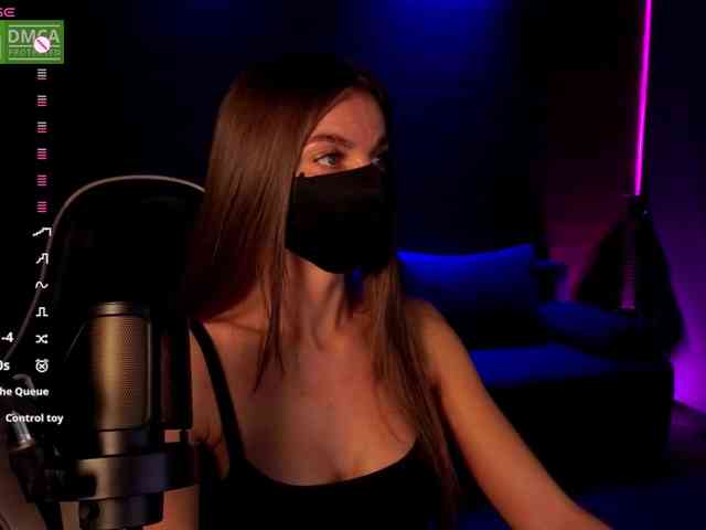 AliceFoXy webcam