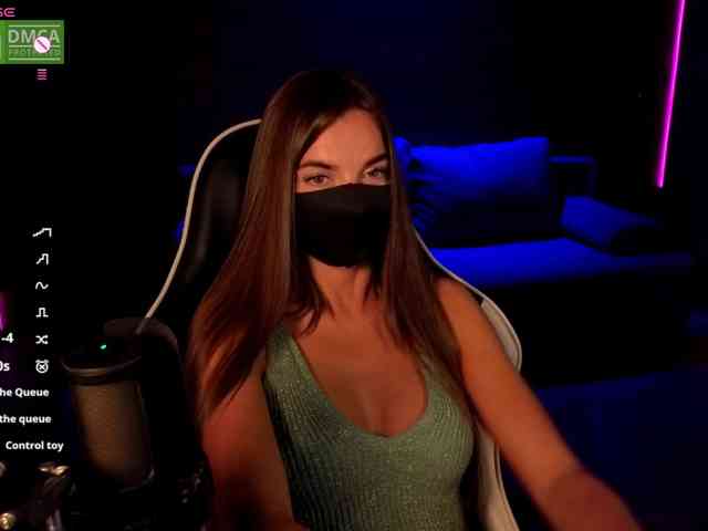 AliceFoXy webcam