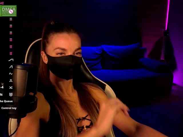 AliceFoXy webcam