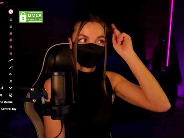 AliceFoXy webcam